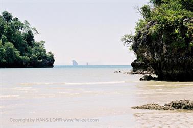 20 Thailand 2002 F1010024 Ausflug Krabi Strand_478